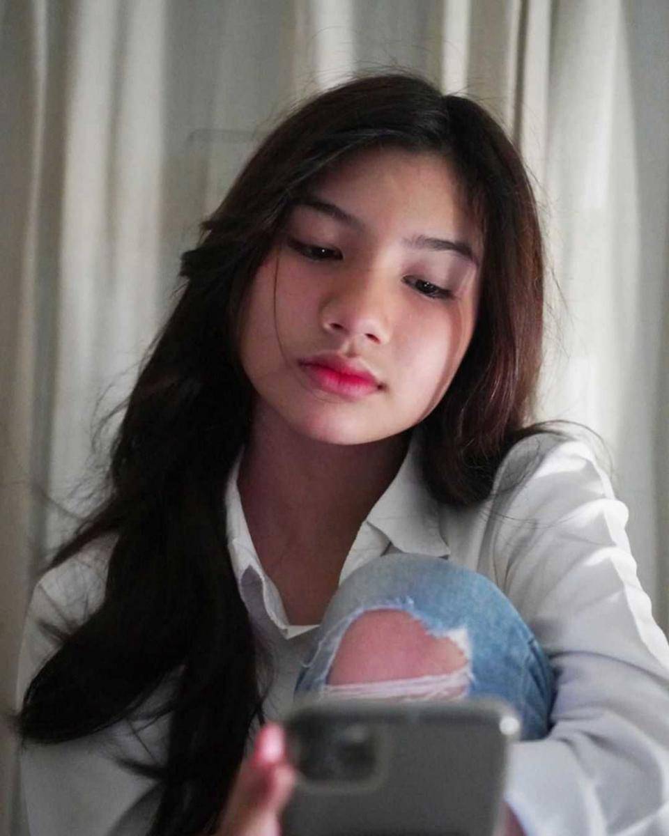 instagram.com/mollybaihaqi