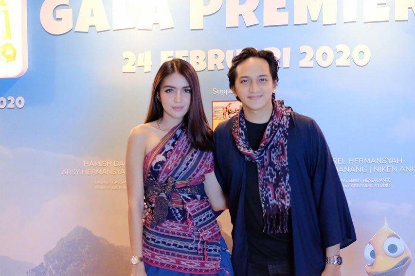 Makin Kompak, 10 Potret Terbaru Kebersamaan Ge Pamungkas dan Istri