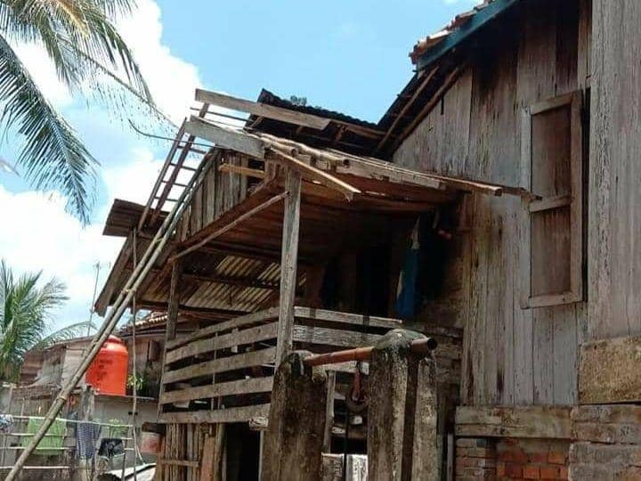 Kerusakan rumah warga di Prabumulih akibat puting beliung (IDN Times/BPBD Sumsel)