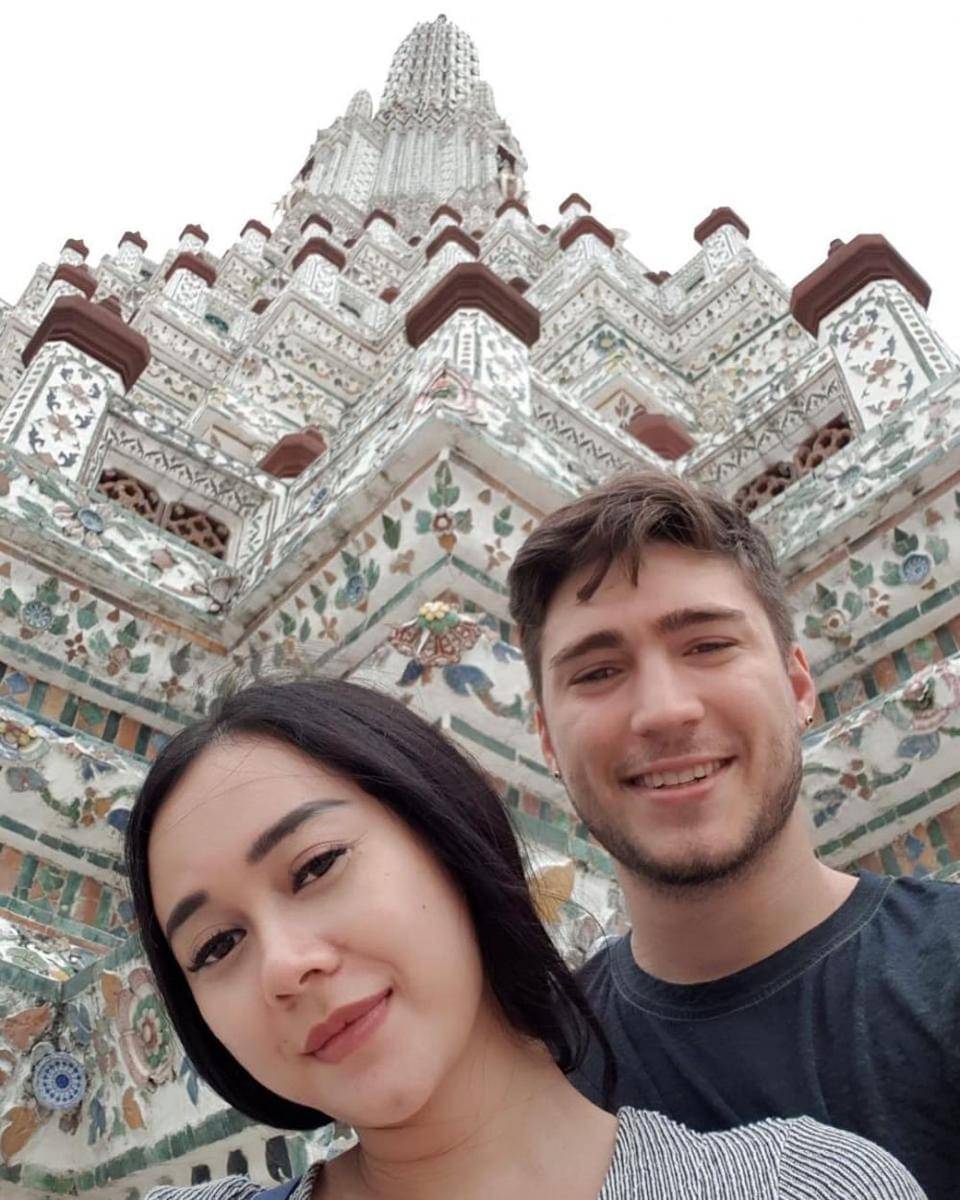 instagram.com/aurakasih