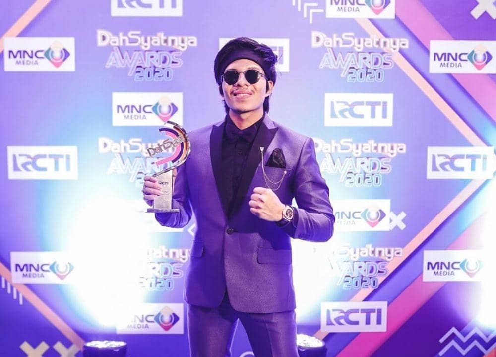 instagram.com/attahalilintar