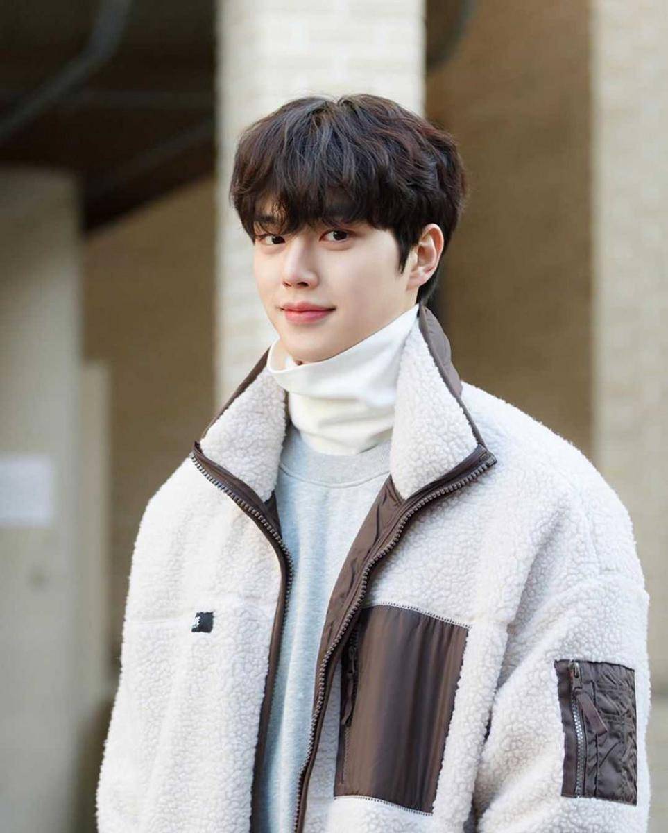 Instagram/songkang_b