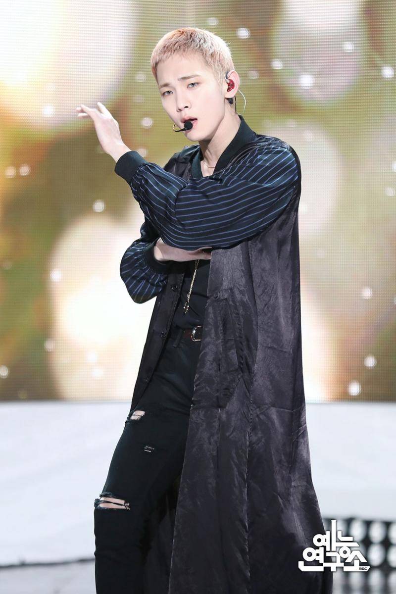twitter.com/almightykeybeom