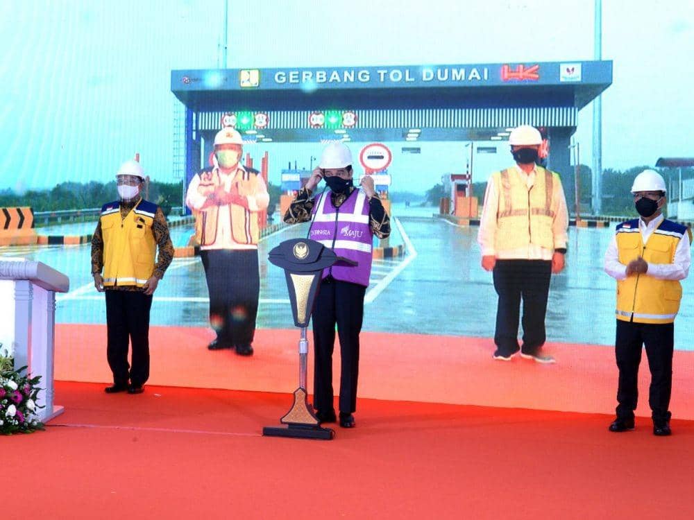 Presiden Jokowi resmikan Jalan Tol Pekanbaru-Dumai di Istana Kepresidenan Bogor pada Jumat (25/9/2020) (Dok. Biro Pers Kepresidenan)