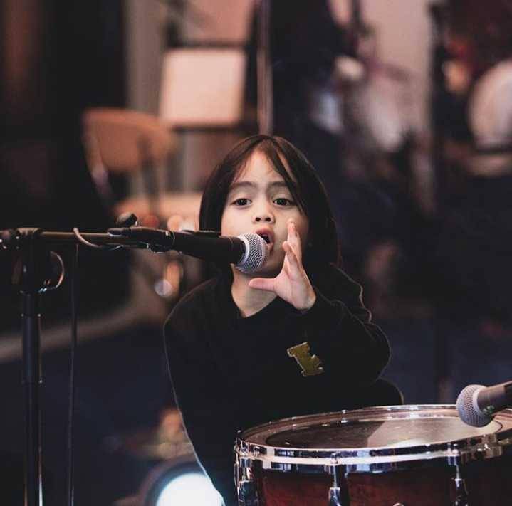 instagram.com/ayudiac/