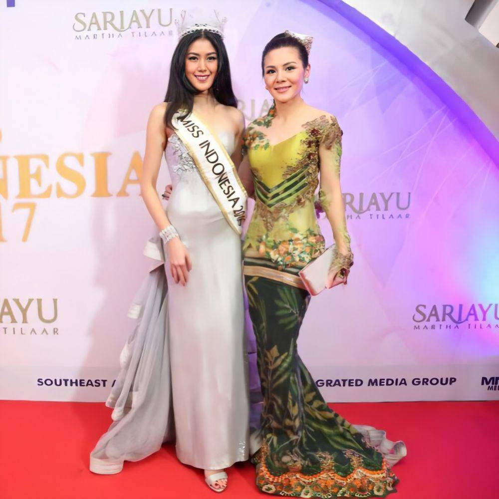 instagram.com/margaretvivi | Inspirasi Kebaya Margaret Vivi