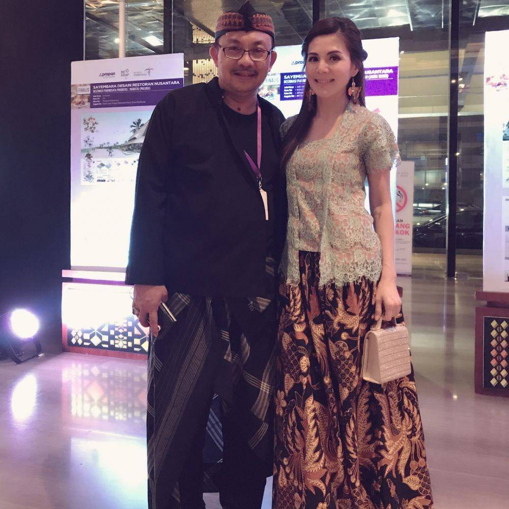instagram.com/margaretvivi | Inspirasi Kebaya Margaret Vivi