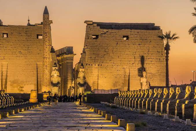 Temple of Luxor (lonelyplanet.com)