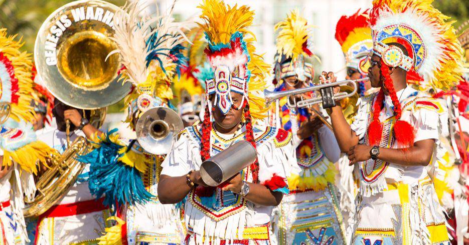 bahamasairtours.com
