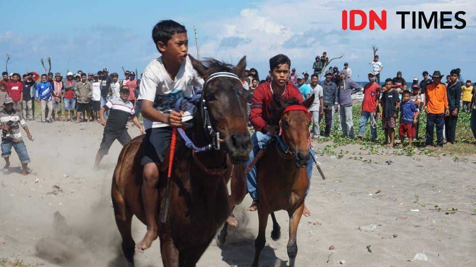 Kala Joki Cilik Jeneponto Meraup Rezeki dari Pacuan Kuda