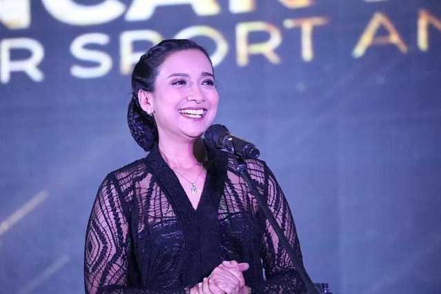 10 Potret Awet Muda Shahnaz Haque yang Kian Memesona di Usia 48 Tahun