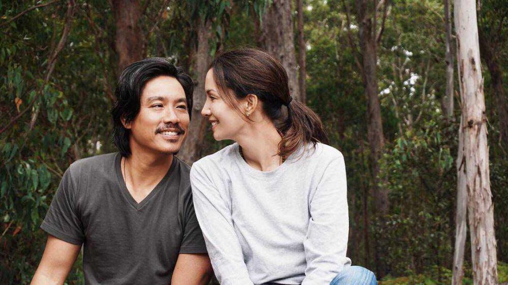 14 Tahun Menikah! 9 Potret Supermodel Nadya Hutagalung dan Suami