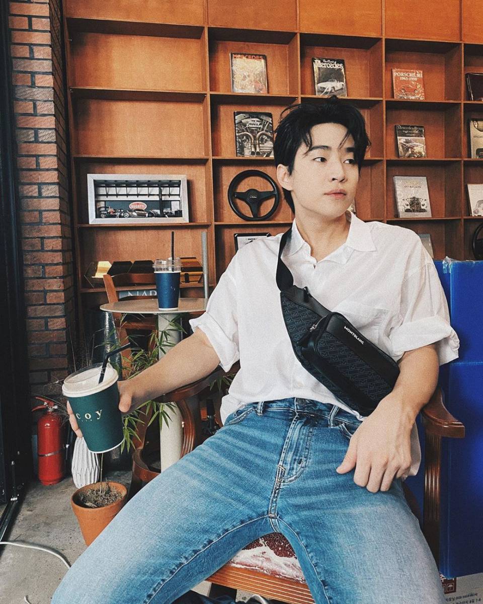 Henry Lau (instagram.com/henryl89)