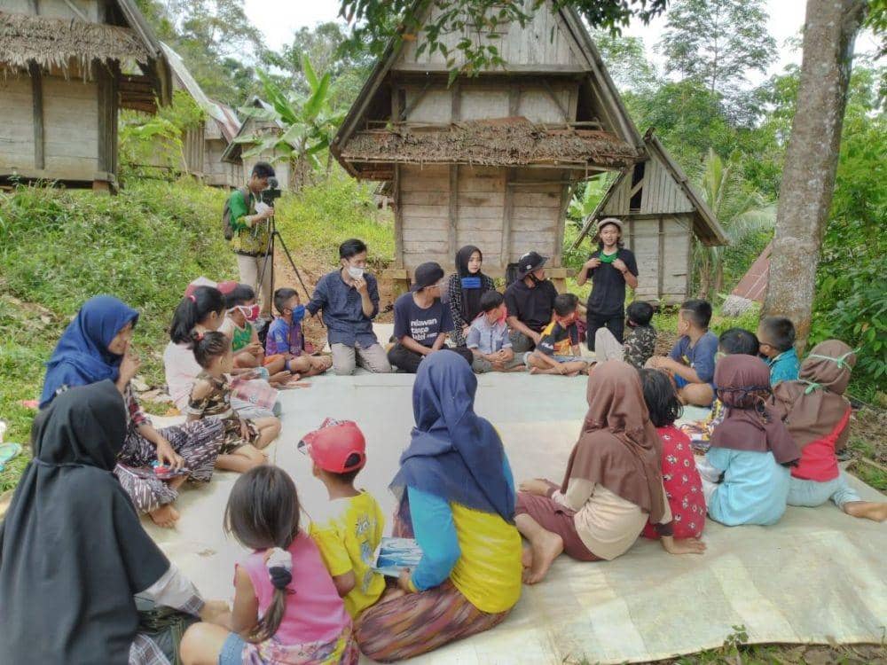 Sulitnya Pembelajaran Siswa di Pelosok Banten Saat Pandemik COVID-19