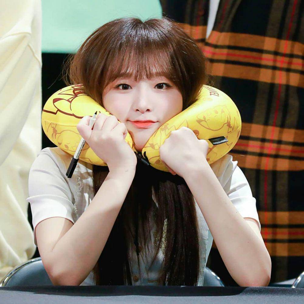 instagram.com/yena.izone
