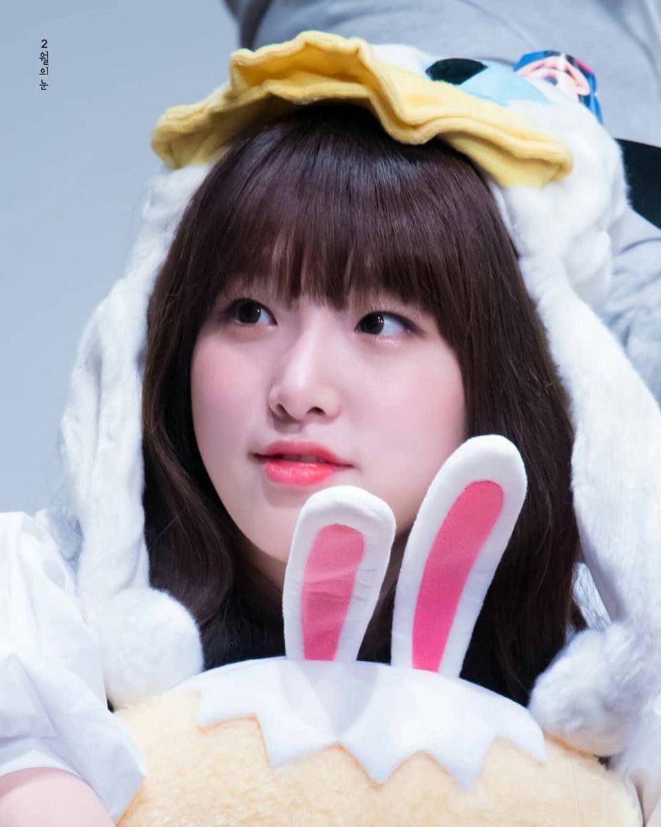 instagram.com/yena.izone