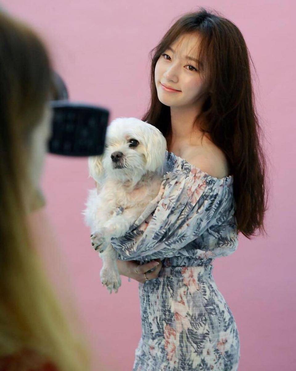 Instagram.com/hayoonsong1202