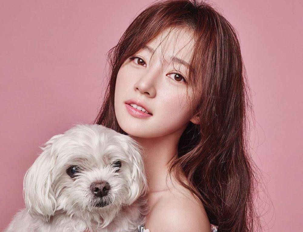 Instagram.com/hayoonsong1202