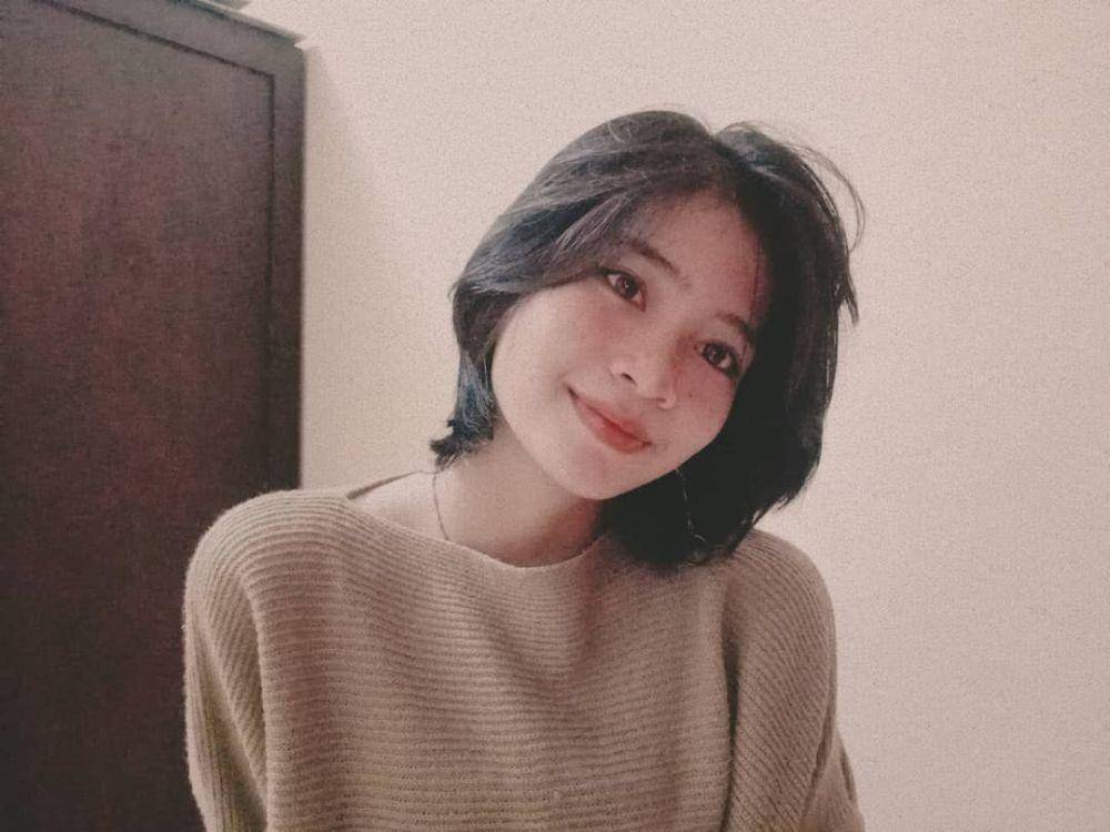 instagram.com/jkt48.flora