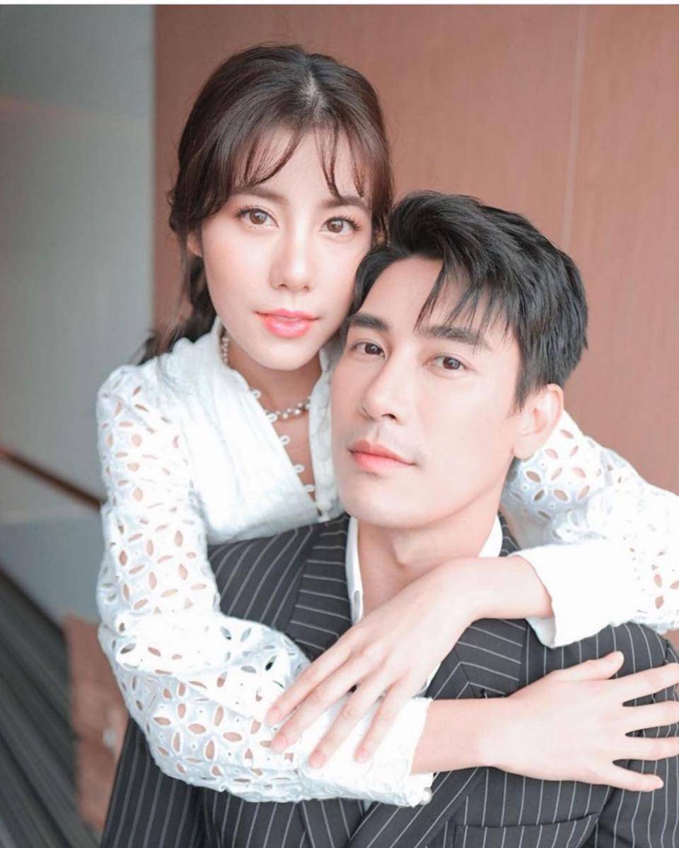instagram.com/kenestherfanclub