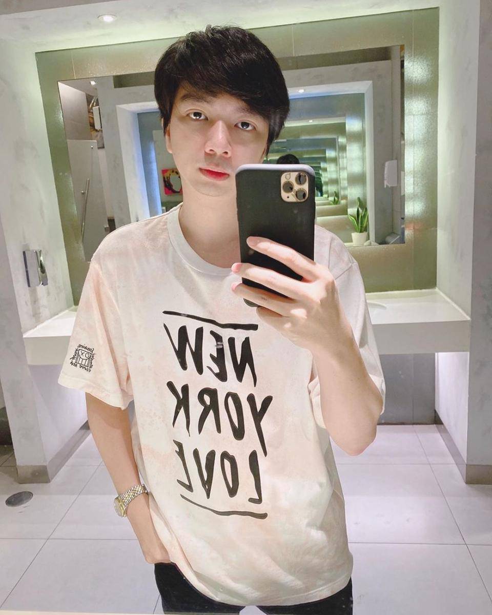 instagram.com/miawaug