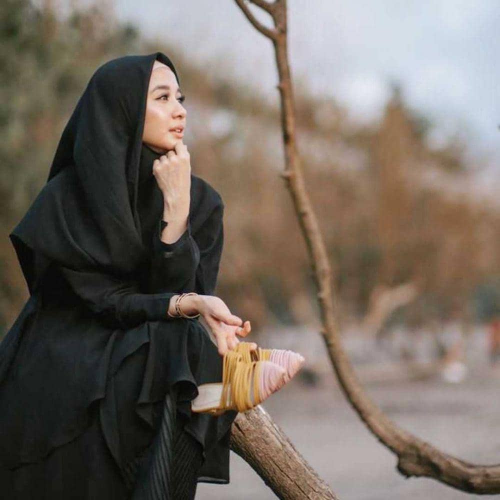 instagram.com/laudyacynthiabella