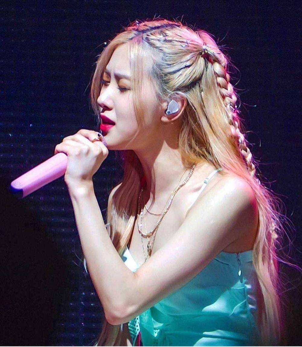 Instagram.com/roseyg