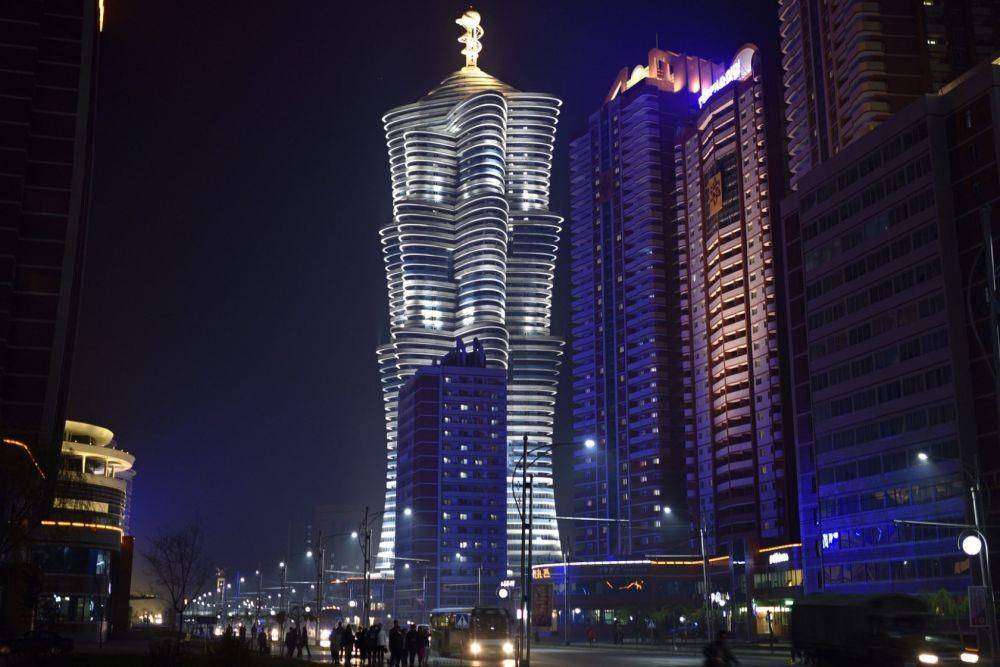 Gedung tinggi Mirae di Pyongyang, Korut (European Pressphoto Agency/Franck Robinchon)