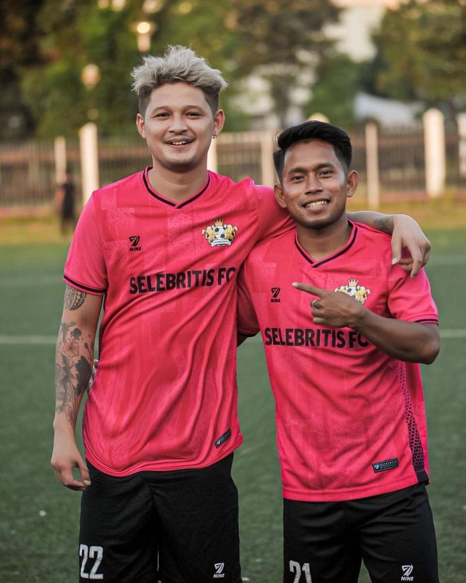 instagram.com/syamsir11alam