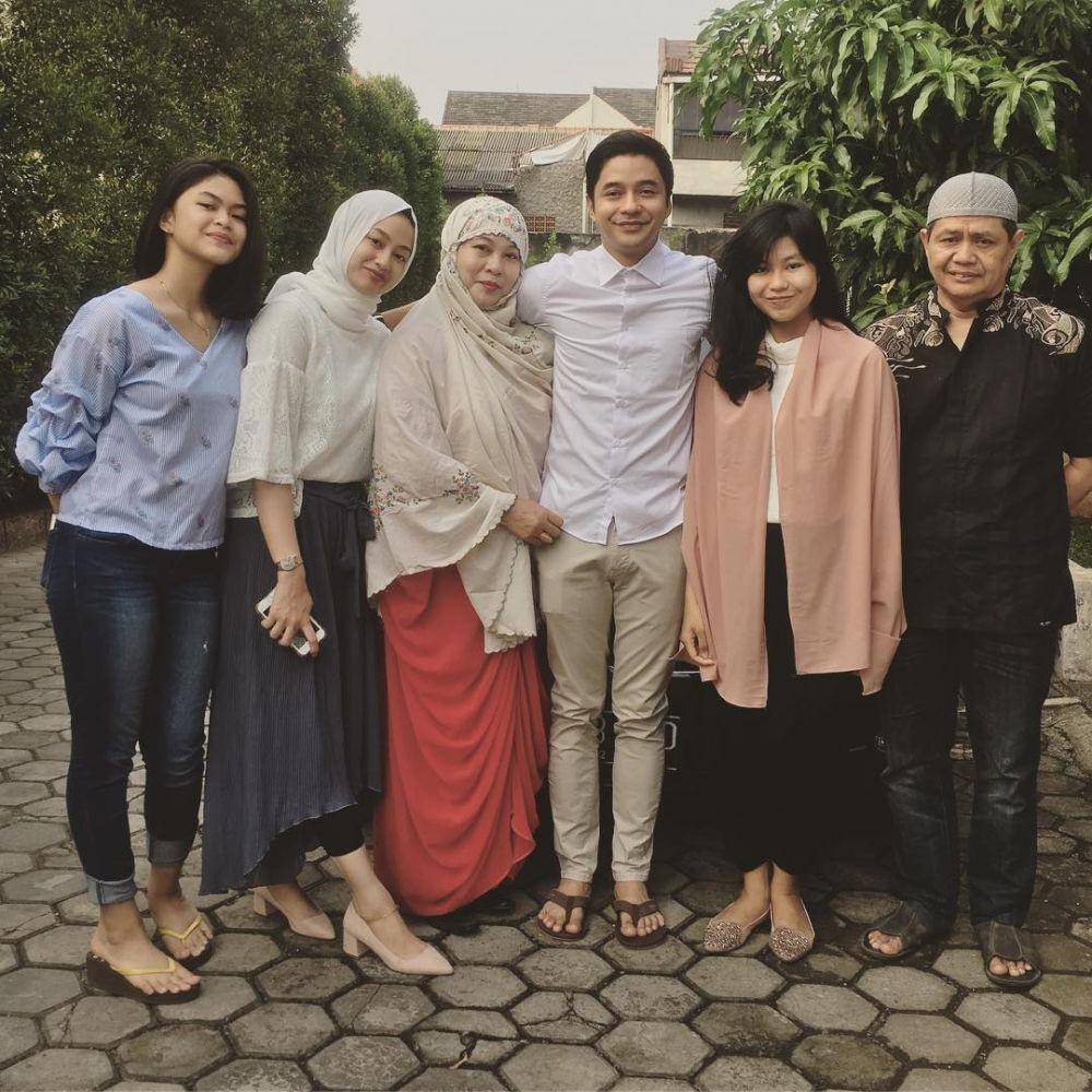 Adly Fairuz dan keluarga (instagram.com/adlyfayruz)