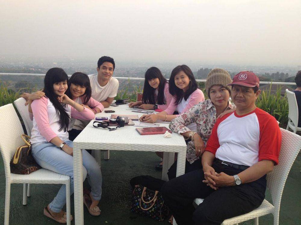 Adly Fairuz dan keluarga (instagram.com/adlyfayruz)