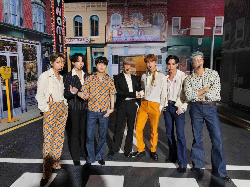 twitter.com/bts_bighit