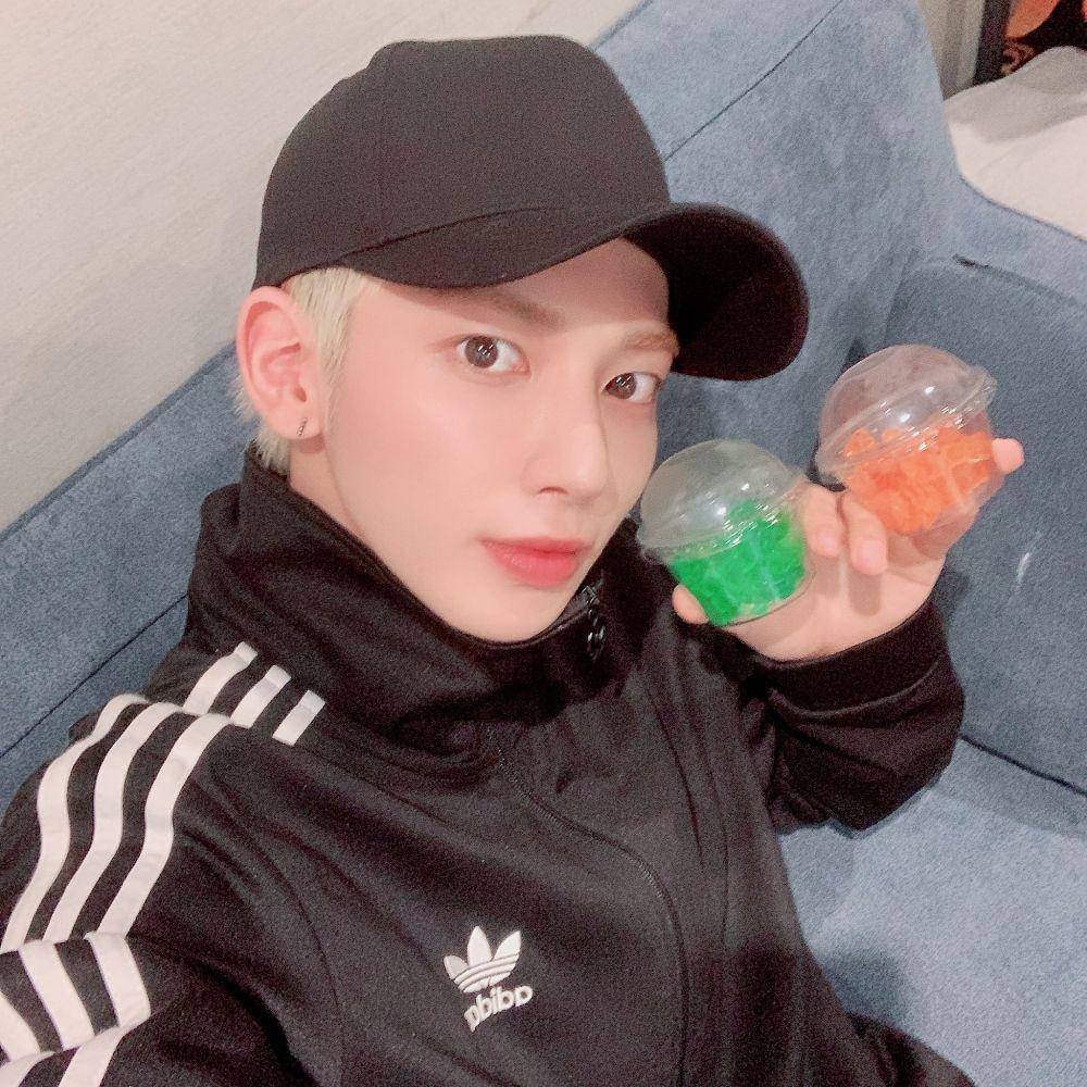 Twitter.com/TXT_members