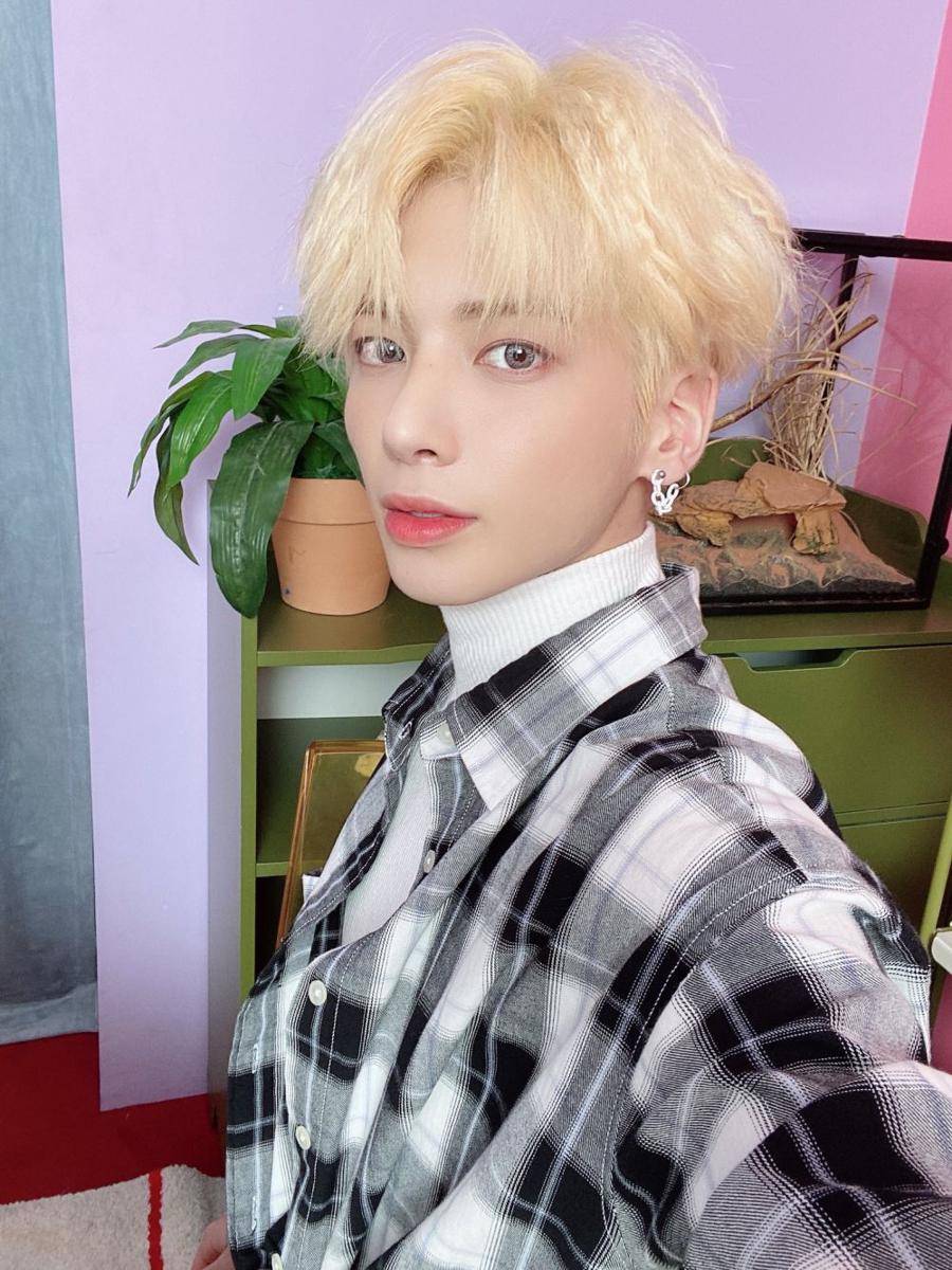 Twitter.com/TXT_members