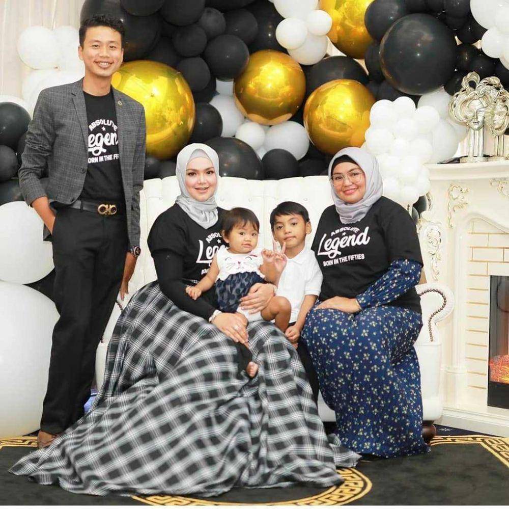instagram.com/sitinursairahtarudin
