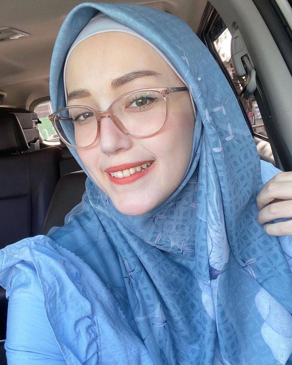 instagram.com/adeliapasha