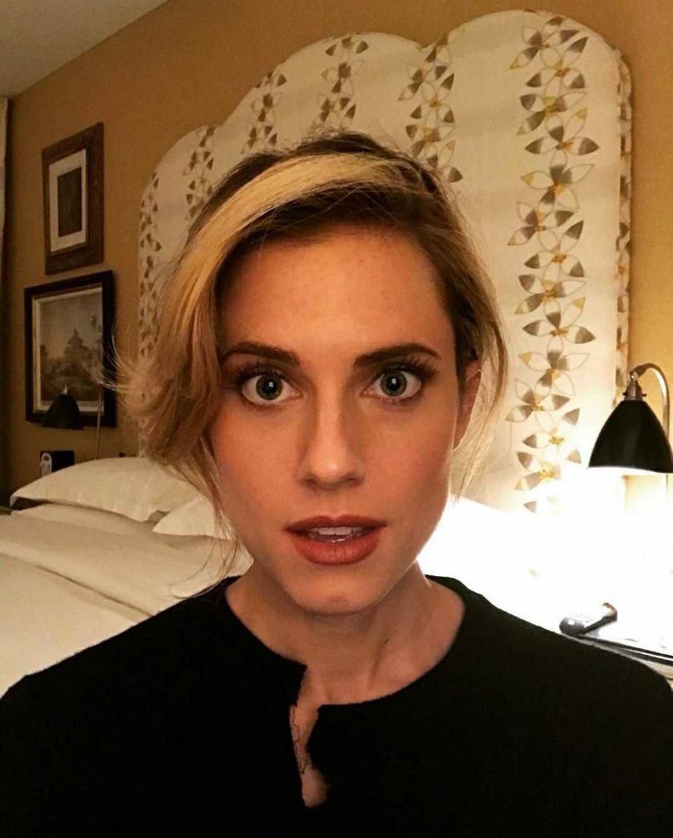 Instagram.com/aw