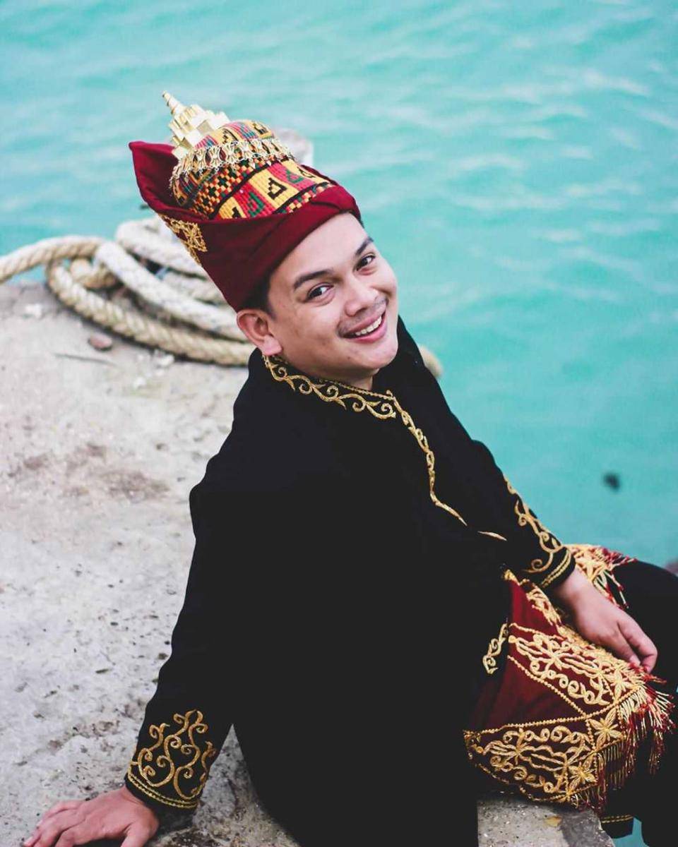 Instagram.com/natta_reza