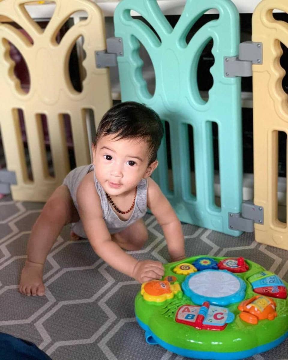 Genap Satu Tahun, 9 Potret Menggemaskan Rasheed Anak Nabila Syakieb