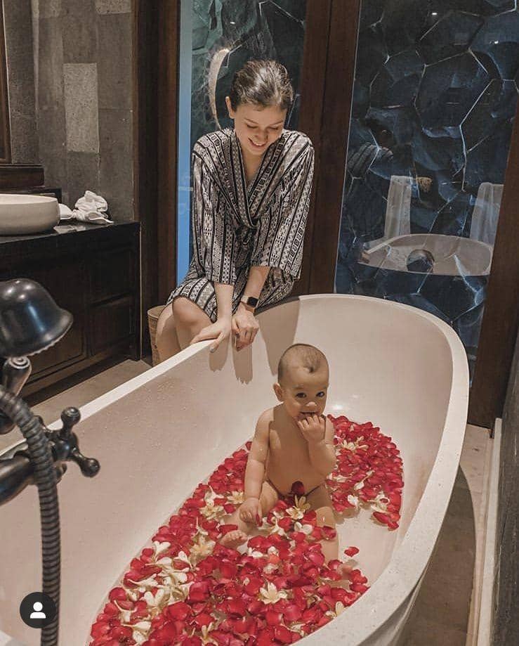 Instagram.com/kimbrlyryder/