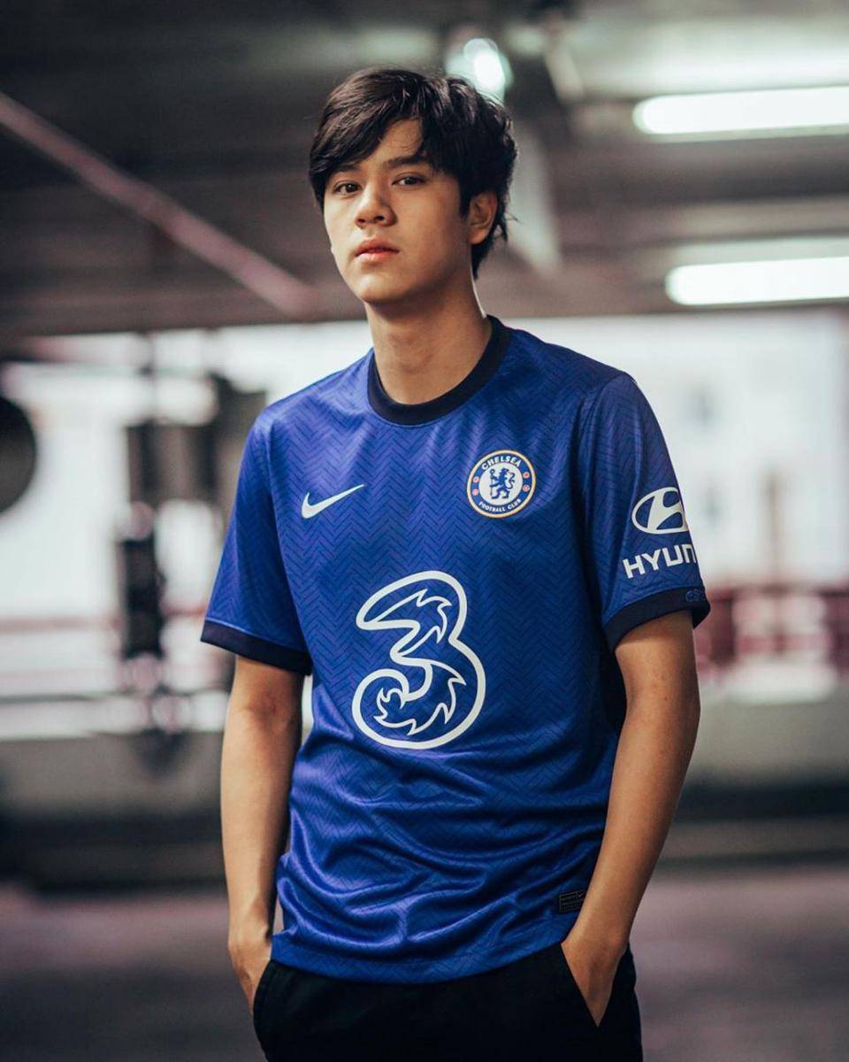 instagram.com/nanon_korapat
