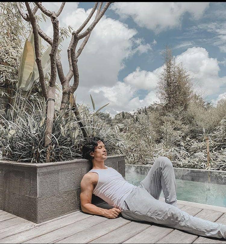 Instagram.com/edward_akbar/