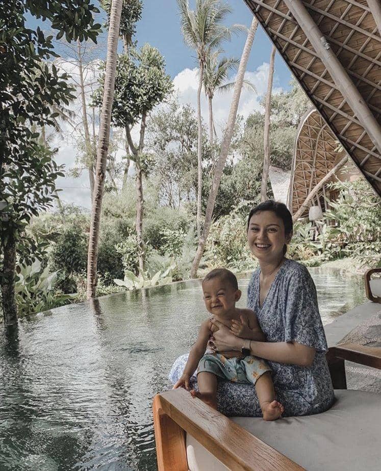 Instagram.com/kimbrlyryder/