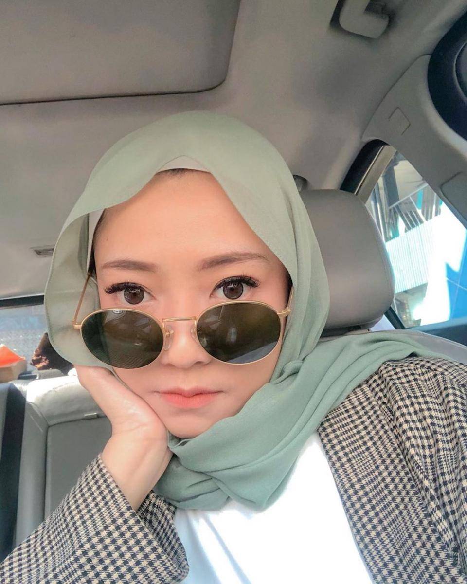Instagram.com/annnashr
