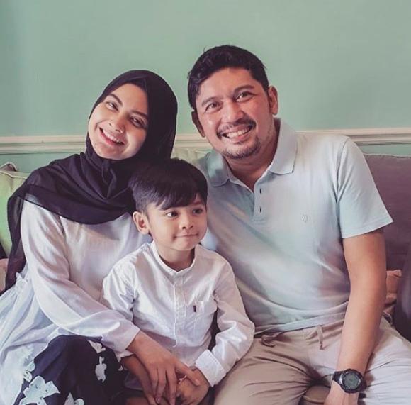 Siap Jadi Kakak, 10 Potret Menggemaskan Reo Athar Putra Tiwi eks T2