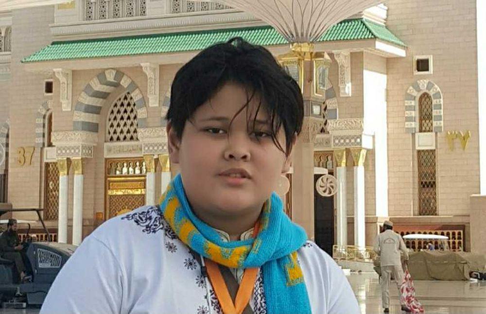 9 Potret Menawan Adrian Anak Paramitha Rusady yang Beranjak Remaja