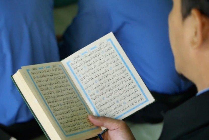Surat Al-Baqarah Ayat 1-15 Arab: Arti, Kandungan dan Keutamaan