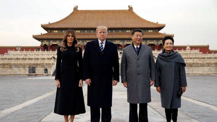 Presiden Donald Trump dan ibu negara ketika berkunjung ke Tiongkok tahun 2017 (ANTARA FOTO/REUTERS/Jonathan Ernst)