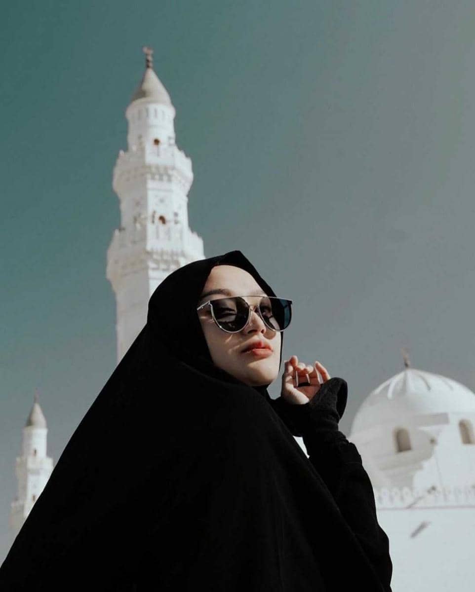 instagram.com/sitibadriahh
