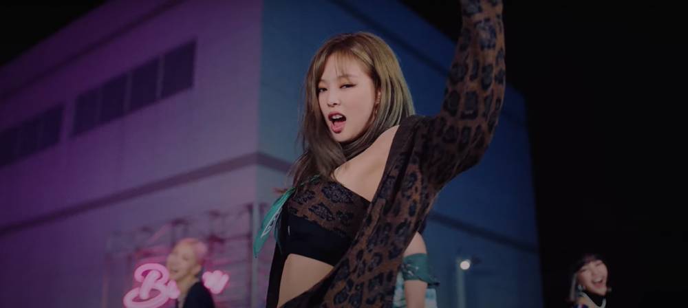youtube.com/BLACKPINK